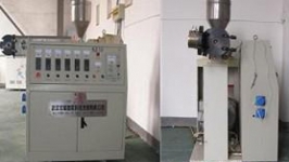 擠出機(jī)